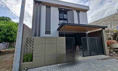 DIJUAL KOST BARU MASIH PROSES FINISHING UTARA PAKUWON MALL CONDONGCATUR SLEMAN