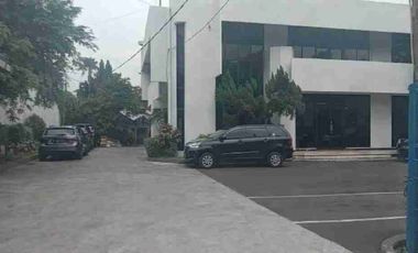Gedung Dan Kantor Raya Cilandak Dekat Kemang