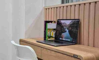 Di sewakan apartment full furnish 2 kamar tidur lokasi strategis diatas mall Pakuwon bekasi dan selangkah dari pintu toll barat