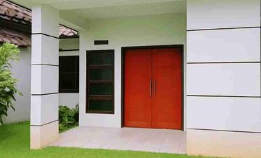 Dijual Murah Rumah+Kolam Renang Di Komplek Soekarno Hatta