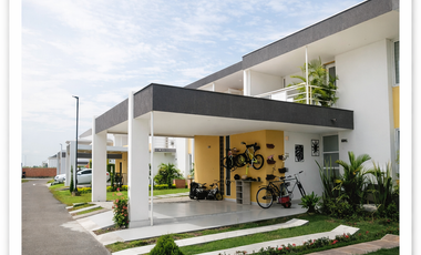 Casa de Alto Nivel en Girasoles del Castillo – 670 Millones (Negociables)