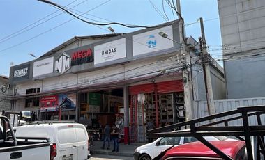 Alquilo local con bodega en Mapasingue de 800m2