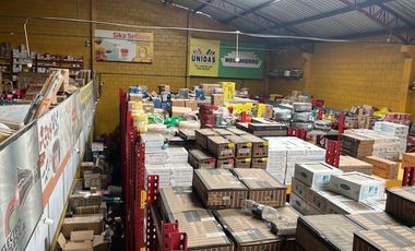 Alquilo local con bodega en Mapasingue de 800m2