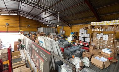Alquilo local con bodega en Mapasingue de 800m2