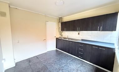 Casa en Arriendo, Amplia á Solo Pasos de Hospital Regional de Temuco