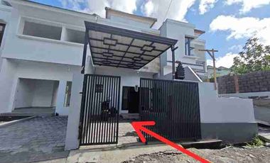 Sale rumah baru 2lt suradipa a yani peguyangan dkt warung mina,subak