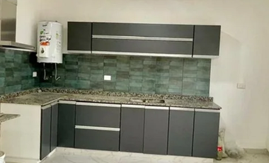 ALQUILER DUPLEX SEMI NUEVO en Bº PRIVADO LAS TOSCAS, VILLA ESQUIU.