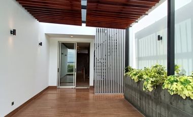 DIJUAL & DISEWAKAN  Rumah 4 Lantai The Chopin Signature, Golf Island, PIK