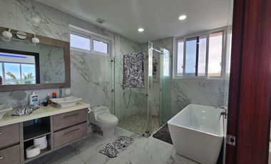 Casa de lujo en venta | Playa Alta – Santa Marianita, Ecuador