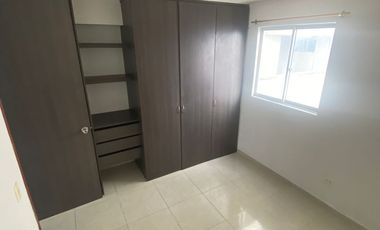 SE ARRIENDA APARTAMENTO DE 3 HABITACIONES