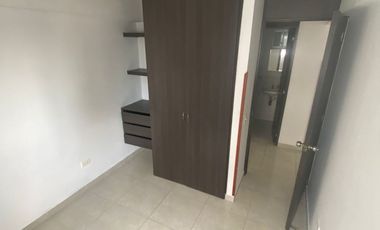 SE ARRIENDA APARTAMENTO DE 3 HABITACIONES