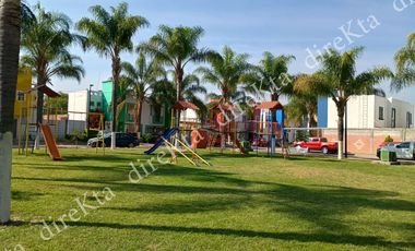 Casa dos plantas, Privada La GUITARRILLA, San Juan del Rio, QRO, A OFERTAR, solo Contado