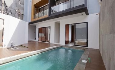 BRAND NEW VILLA FOR SALE DAN FOR RENT BEST LOKASI DI NUANU TABANAN BALI