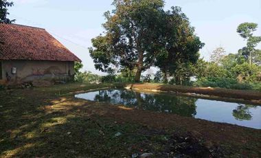 MURAH vila rumah sejuk asri  luas728/75 harga 475jt di pinggir jalan di Parakan muncang