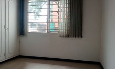 Casa comercial en arriendo en Laureles, Los Colores