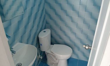 Casa comercial en arriendo en Laureles, Los Colores