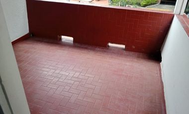 Casa comercial en arriendo en Laureles, Los Colores