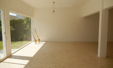 CASA EN UN NIVEL REMODELADA