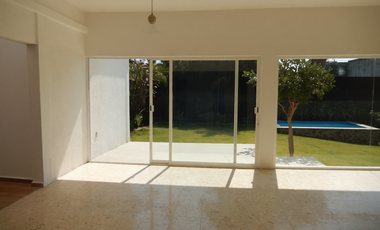 CASA EN UN NIVEL REMODELADA