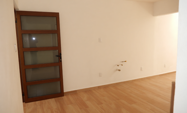 CASA EN UN NIVEL REMODELADA