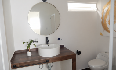 CASA EN UN NIVEL REMODELADA