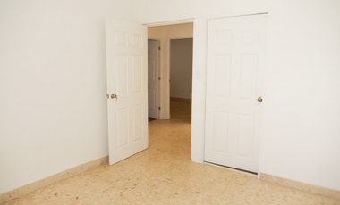 CASA EN UN NIVEL REMODELADA