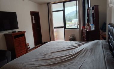 VENTA DE CASA INDEPENDIENTE EN LA MITAD DEL MUNDO