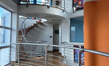 SE ARRIENDA HERMOSA CASA Y AMPLIA AMOBLADA O SIN AMOBLAR EN TUNJA