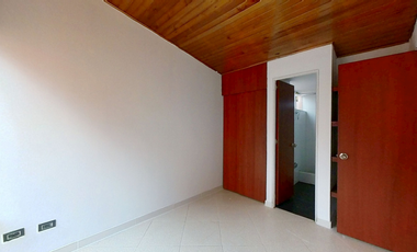 Venta De Acogedor Apartamento En La Localidad De Kenndey, Cerca A Hipotecho Occidental