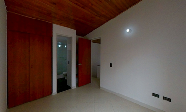 Venta De Acogedor Apartamento En La Localidad De Kenndey, Cerca A Hipotecho Occidental