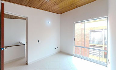 Venta De Acogedor Apartamento En La Localidad De Kenndey, Cerca A Hipotecho Occidental