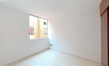 Venta De Acogedor Apartamento En La Localidad De Kenndey, Cerca A Hipotecho Occidental