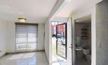 Cómoda casa de 3 niveles en fraccionamiento