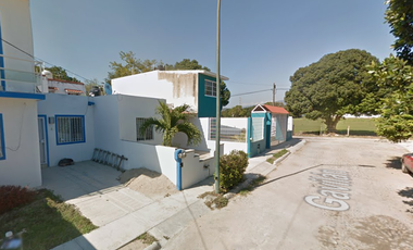 CASA EN VENTA EN FRACCIONAMIENTO PARAÍSO SALAGUA, MUNICIPIO MANZANILLO, COLIMA.