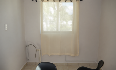 CASA REMODELADA EN 2 NIVELES EN ESQUINA