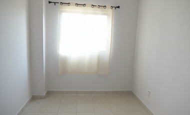 CASA REMODELADA EN 2 NIVELES EN ESQUINA