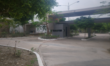 CASA DE ENTREGA INMEDIATA EN CIRCUITO CLUSTER, FRACCIONAMIENTO ALTOZANO, CENTRO TABASCO