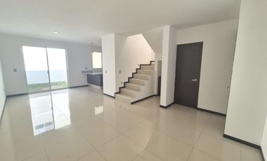 Casa en renta en Zona Real a 1 minuto de Real Center