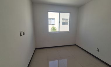 Casa en renta en Zona Real a 1 minuto de Real Center