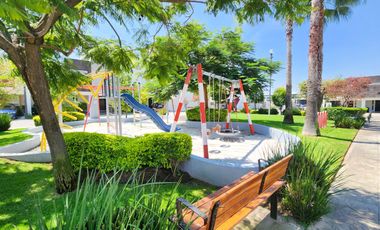 Casa en renta en Zona Real a 1 minuto de Real Center