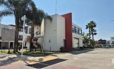 Casa en renta en Zona Real a 1 minuto de Real Center