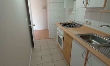 Dpto. 2 Dorm / 2 Baños / 1 Est.- Calle García Reyes, Comuna de Santiago.-