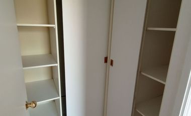 Dpto. 2 Dorm / 2 Baños / 1 Est.- Calle García Reyes, Comuna de Santiago.-