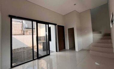 DIJUAL RUMAH MURAH 2 LANTAI DEKAT MERR DI THE OSO