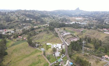 Terreno en venta en Azogues, en Javier Loyola