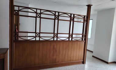 SE ARRIENDA OFICINA EDIFICIO CENTRO EMPRESARIAL SURAMERICANA