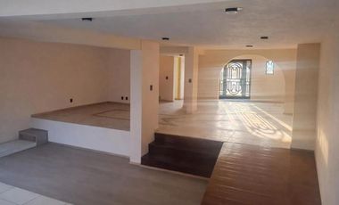 Venta de Casa en Hortencias #14, Colonia Jardines del Alba, C. P. 54750