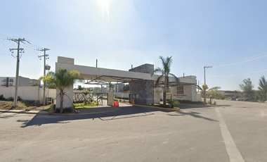 ¡¡HERMOSA CASA EN UNA ZONA RESIDENCIAL EN CUERNAVACA MORELOS!!!!! REMATE.