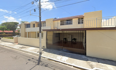 VENTA DE HERMOSA CASA A BAJO VALOR COMERCIAL UBICADO EN C. CHERNA, COL. COSTA DE ORO, C.P. 94299, VERACRUZ, VER.