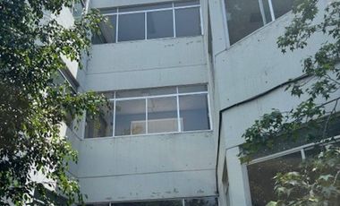 EDIFICIO A ESPALDAS STAR MEDICA IDEAL ESCUELA, CONSULTORIOS ETC...
